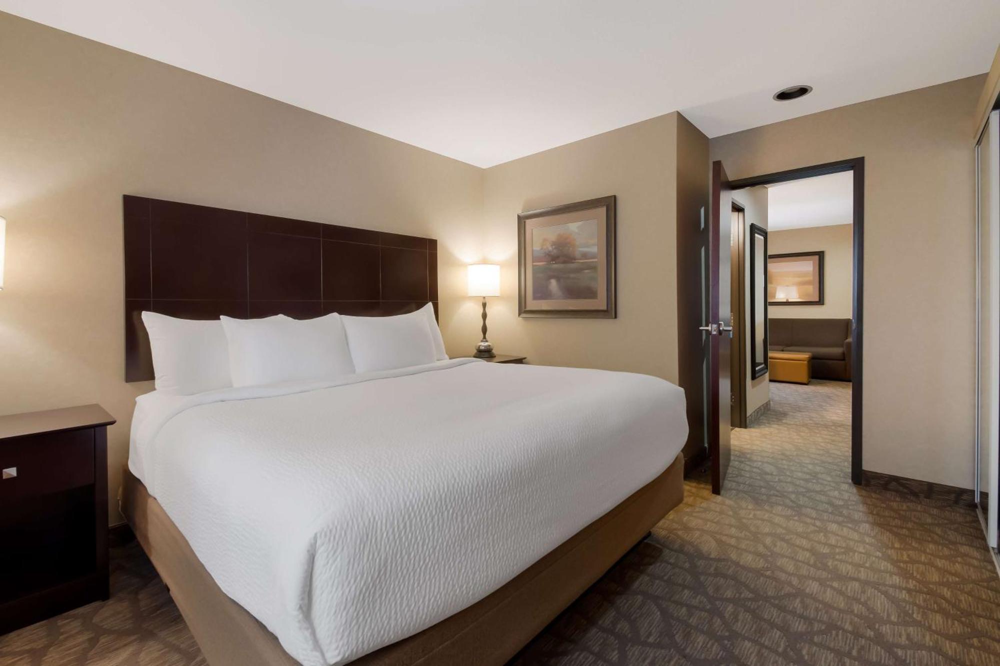 Best Western University Inn And Suites Forest Grove Eksteriør billede